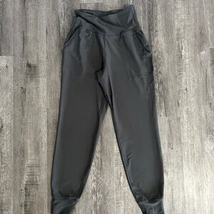 FREE WITH PURCHASE Old Navy High-Waisted PowerSoft 7/8 Joggers XS